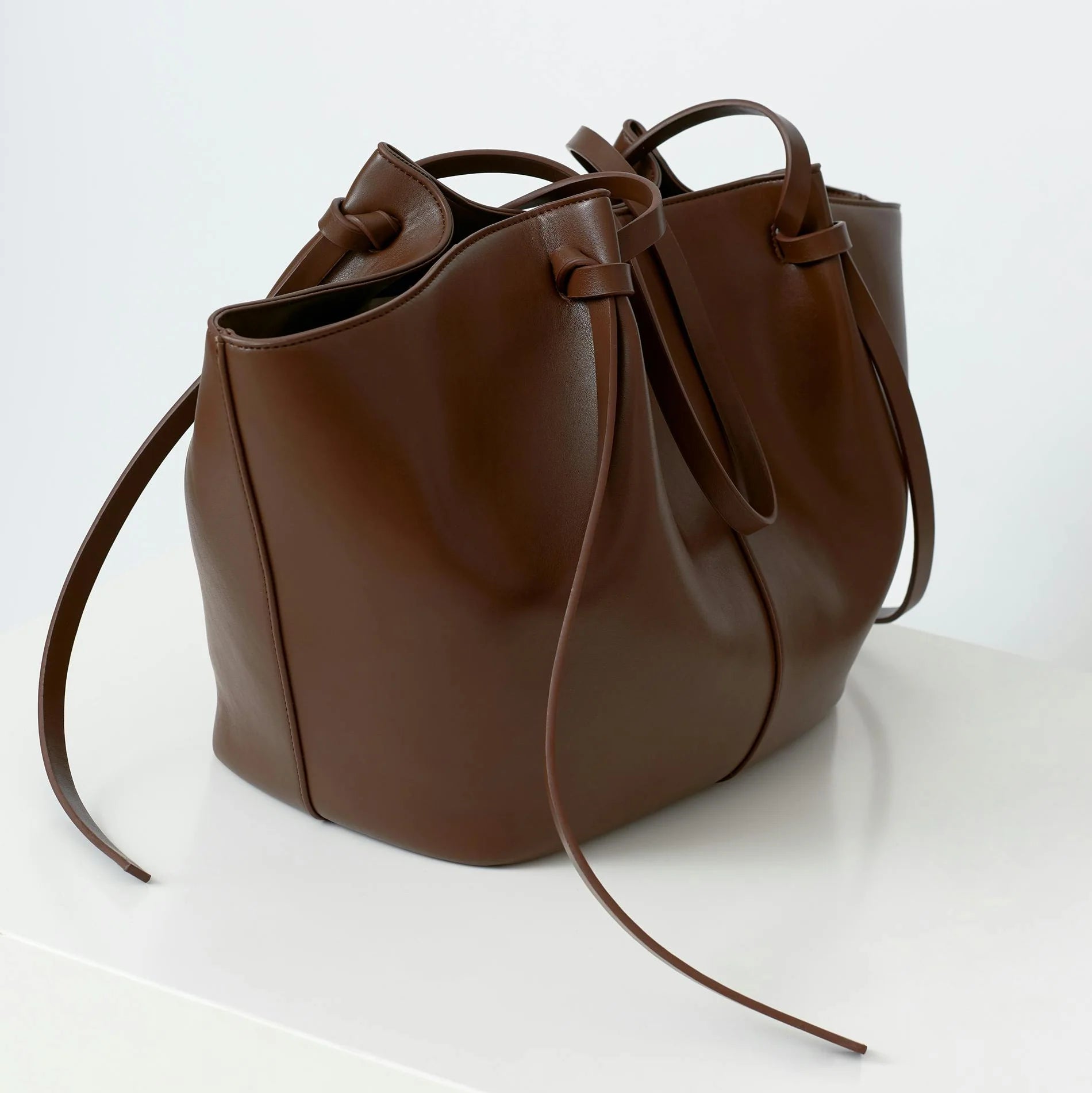 Enora – Grand sac à main rigide