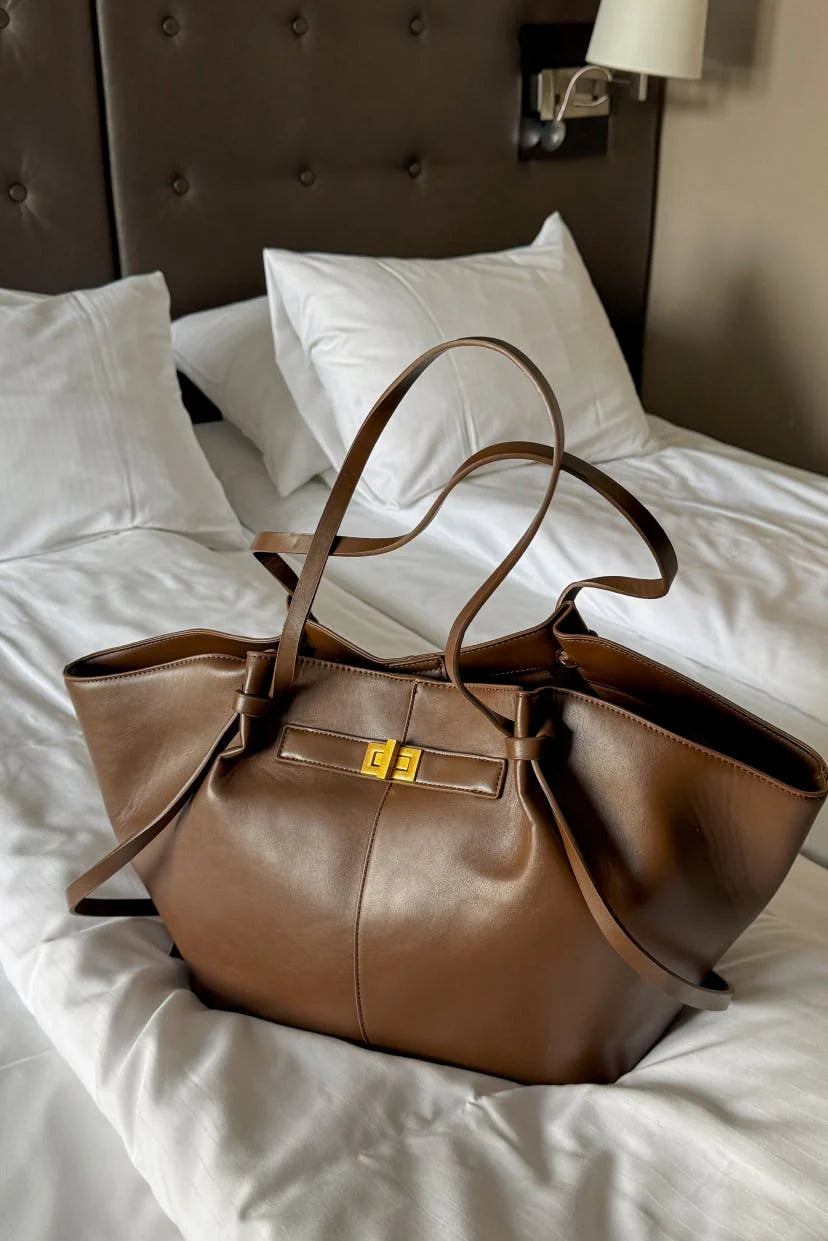 Enora – Grand sac à main rigide