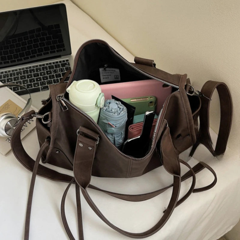 Laura – Sac à franges en daim végan