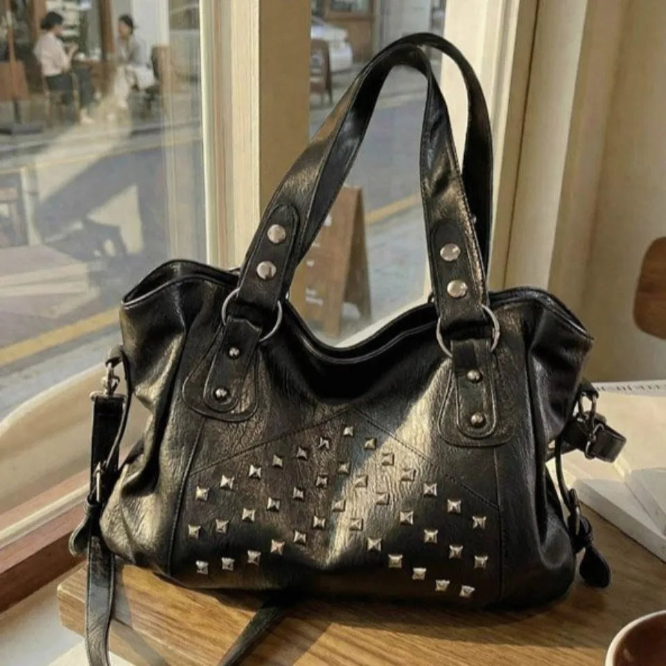 Honora - Sac bandoulière clouté