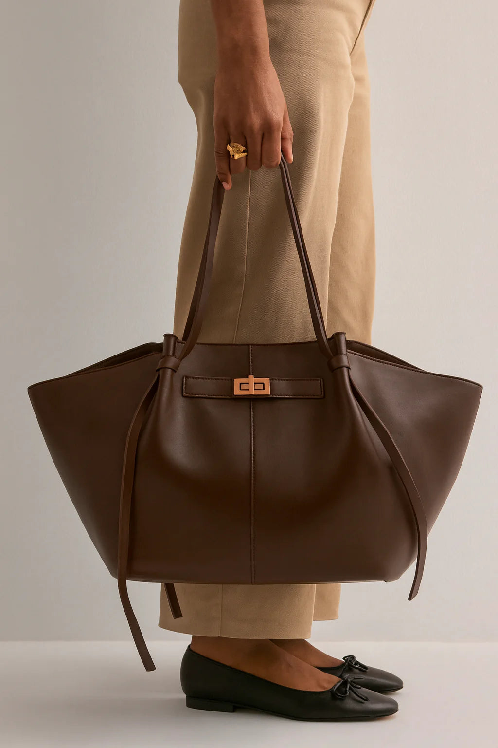 Enora  – Grand sac à main rigide