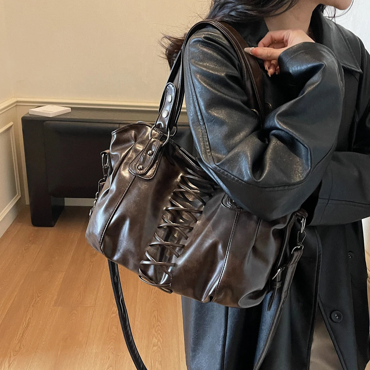 Sia – Sac vintage à lacets
