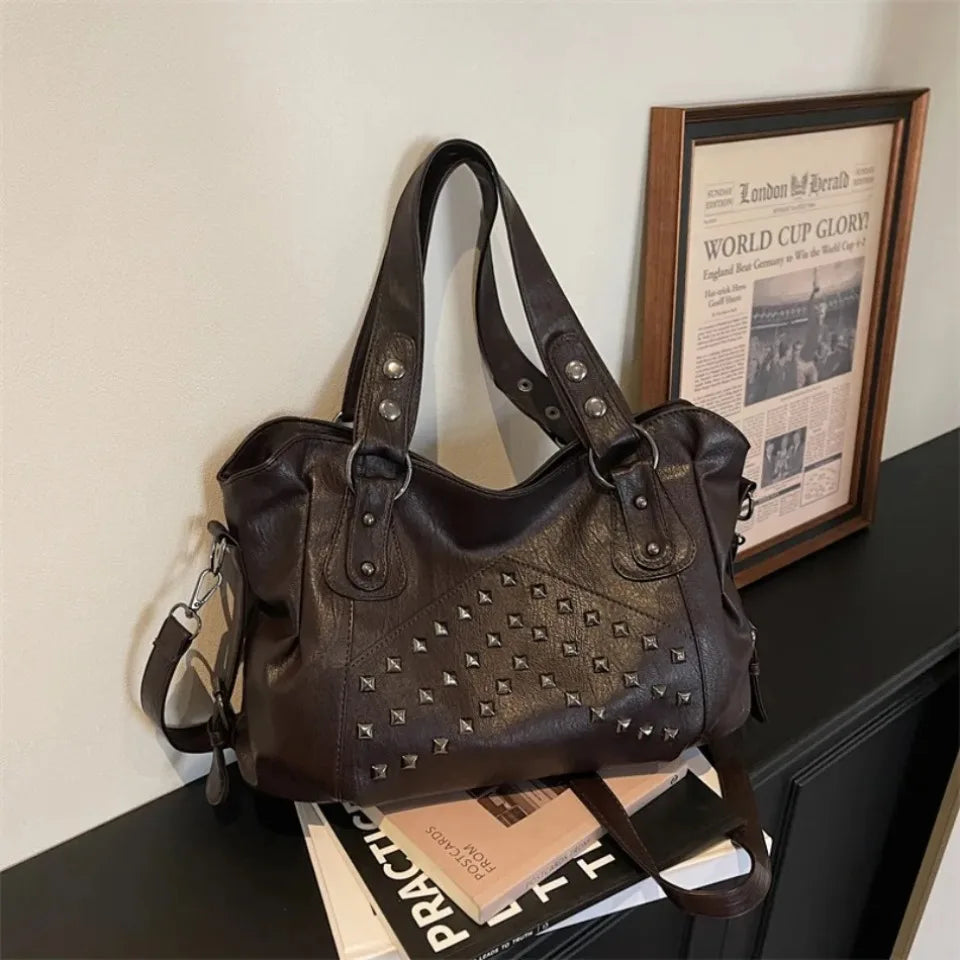 Honora - Sac bandoulière clouté